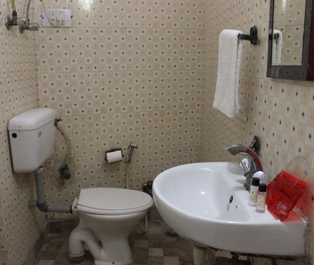 Oyo Rooms Noida Sector 12 Εξωτερικό φωτογραφία